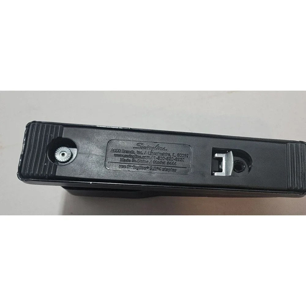 Vintage Swingline Black No 444 Metal Desk Stapler Works‎ Great